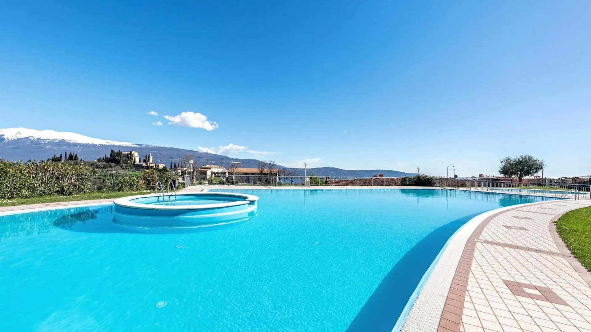 Casa Vacanze Gianpietro Rossi Toscolano Maderno Italy